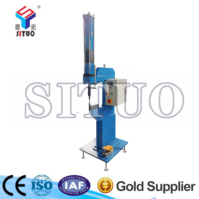 330喉深無鉚鉚接機